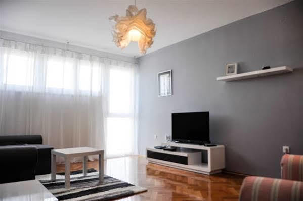 Town Center Apartments Zára Kültér fotó